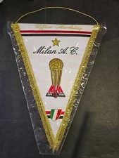 gagliardetto in tessuto ricamato MIlan Ac Ufficio Marketing