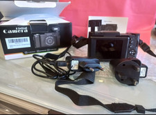 fotocamera nera con 3 pollici