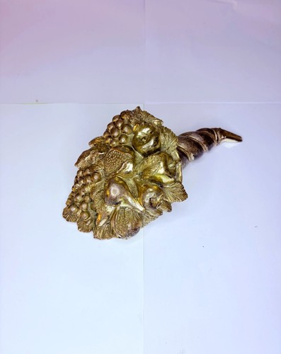 Cornucopia vintage firmata