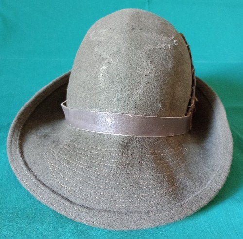 Vecchio cappello alpino - vecchio,