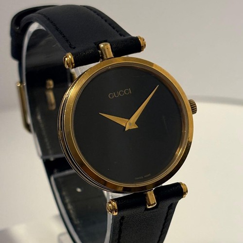 Gucci black dial quartz - gucci,
