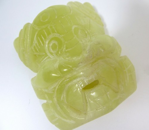 Ciondolo maschera giada - di,