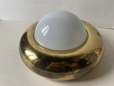 Applique Ufo in vetro opalino