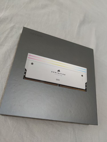 Corsair dominator titanium rgb - corsair,