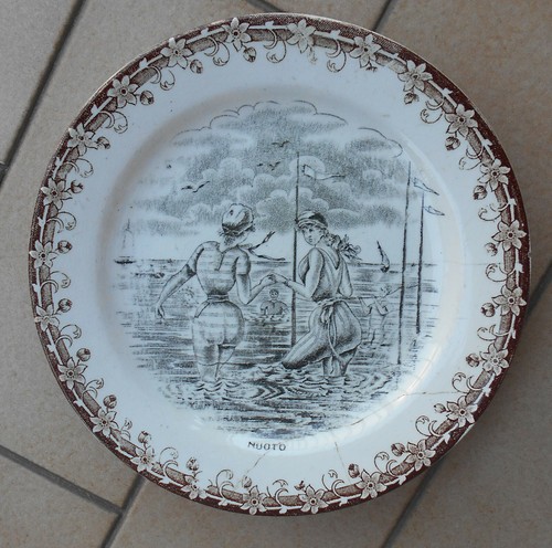 Piatto ceramica societa - ceramica, societa'