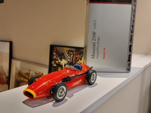 Cmc maserati 250f - 1/18,
