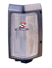 FANALE FANALINO ANTERIORE SINISTRO CORNICE NERA NISSAN KING CAB DAL 1986 AL 1992