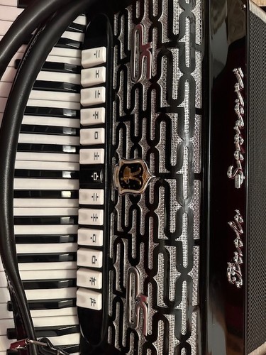 Instrumento musicale - instrumento,