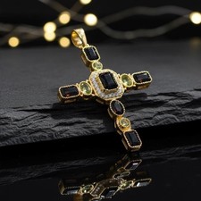 Collana con ciondolo croce