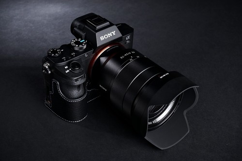Custodia mezza fotocamera - , in