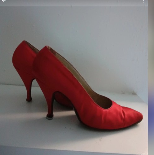 Scarpe rosse con - con, tacco