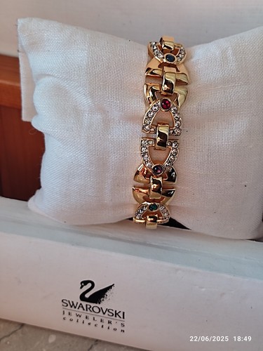 Swarovski swan bracelet - swan,