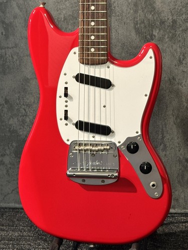 Fender japan mg69 mustang - japan,