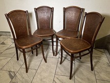 Un set 4 sedie da pranzo con
