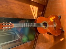 CHITARRA CLASSICA SPAGNOLA CONCERTO JUAN ESTRUCH MODELLO "CENTENARIO" DEL 1982.