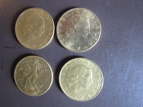 Monete lire 200 1981 - n,