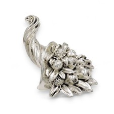 Cornucopia con Frutta e Foglie