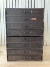 Antico armadio francese a