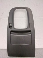 4244 POSACENERE ANT. VW SHARAN DEL 2008 COD. 31178-0100T