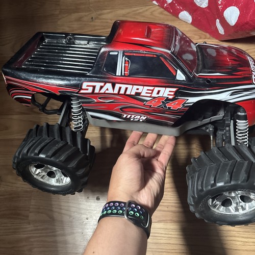 Traxxas stampede 4x4 - xl5, titan