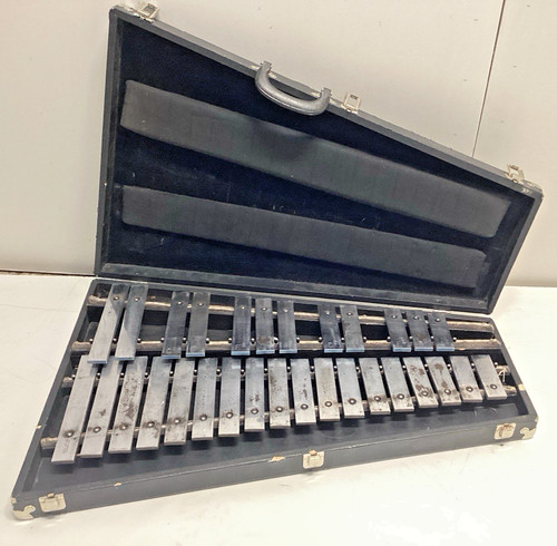 Leedy orchestra bells case - in,