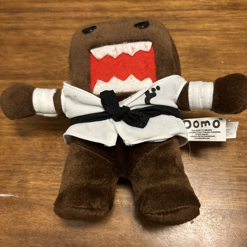 Peluche karate domo nanco - karate, 7"