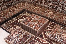 Divano in majlis arabo a forma