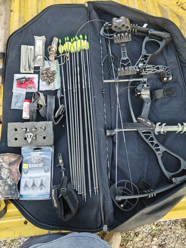 Hoyt charger compound bow with - hoyt,