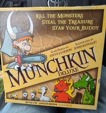 Munchkin deluxe board game - munchkin,