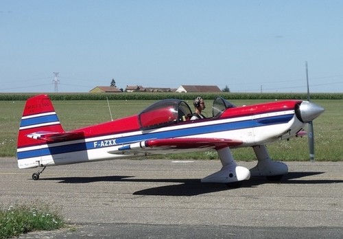 Monoplano acrobatico monoposto