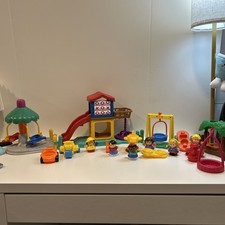 Fisher Price Little People