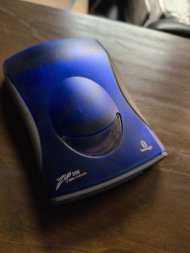 Iomega 250 zip drive usb - zip, non