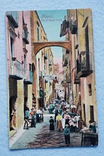 Napoli - Via di Basso Porto -