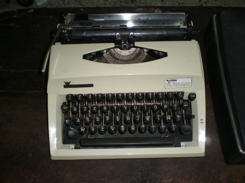 Macchina scrivere triumph - scrivere,