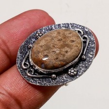 Anello con pietre preziose