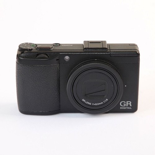 Fotocamera digitale compatta