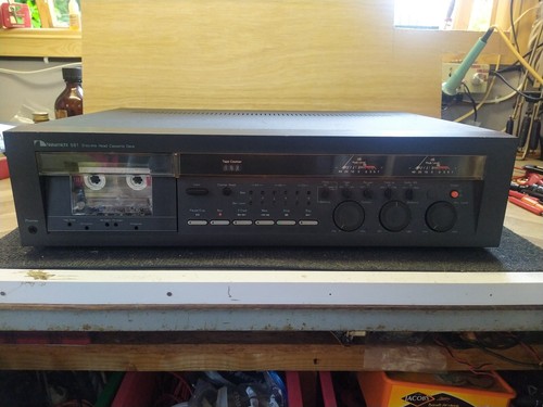 Cassettiera testa discreta