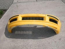 Paraurti anteriore giallo, con