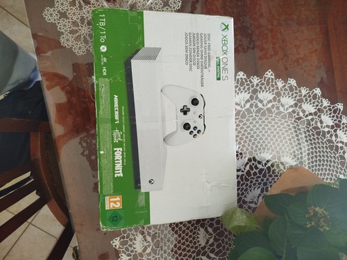 Microsoft xbox one - one, minecraft