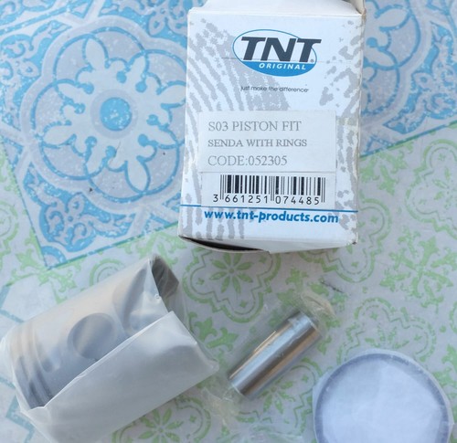 Tnt 052305 piston 40 - piston,