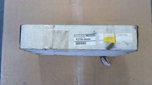 Nissan almera parafanghi - (n16),