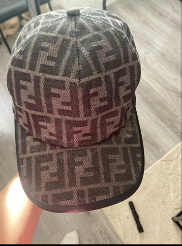 Cappello fendi roma ottime - cappello,