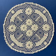 Centrino vintage rotondo in