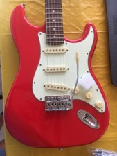 chitarra elettrica Eko ST-300 Fiesta Red