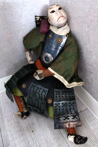 Bambola guerriero corazzato