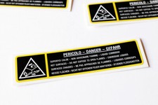 Adesivo PERICOLO SUPERFICI CALDE Alfa Romeo GTV Spider 916 156 Lancia Delta Evo