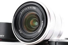 Sony E 18-55 mm f/3.5-5.6 obiettivo zoom OSS SONY E attacco SEL1855 con cappuccio -quasi come nuovo-