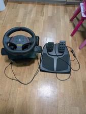 Volante Logitech MOMO Racing