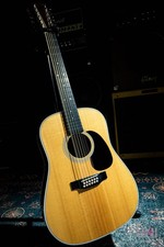 Chitarra acustica Martin 12