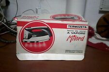 scatola in cartone vecchio